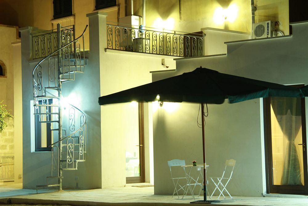 Corte Carafa "Un'Oasi Nel Centro Storico Con Parcheggio Interno Riservato" Nardo Exterior photo